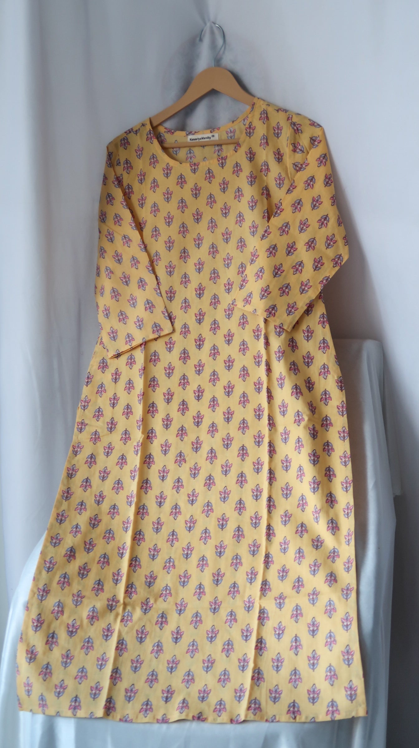 Butter Yellow butti Kurta - Daily Essential
