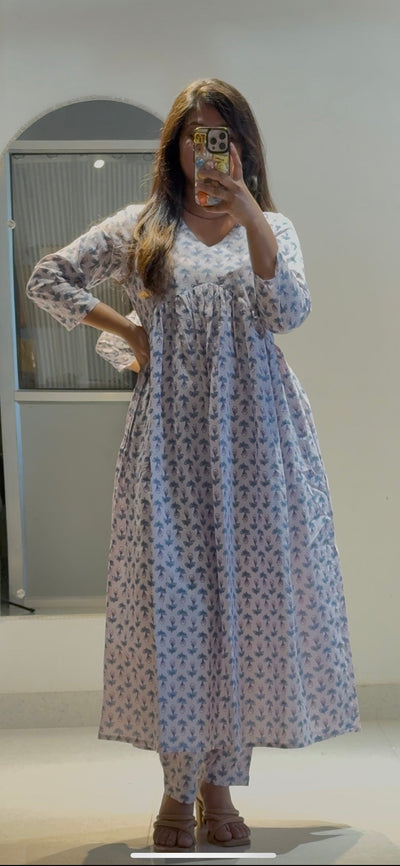 Soft Tulips Suit Set - Aaram 2.0