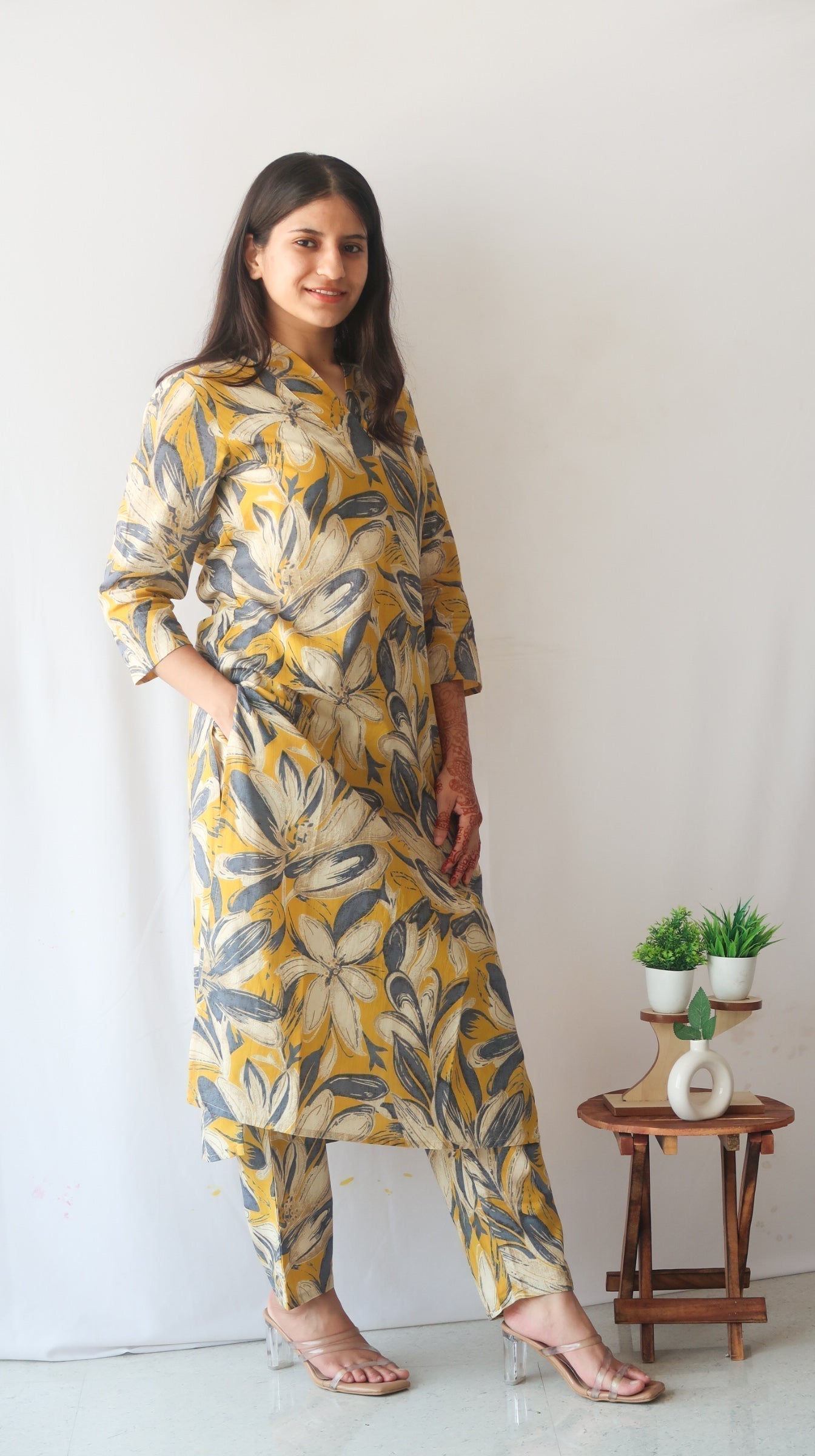 Mustard Lily's V-Neck Suit Set